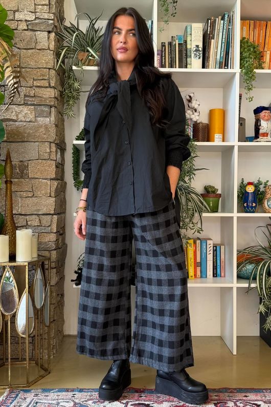Paloma Tela Neckerchief Blouse Black